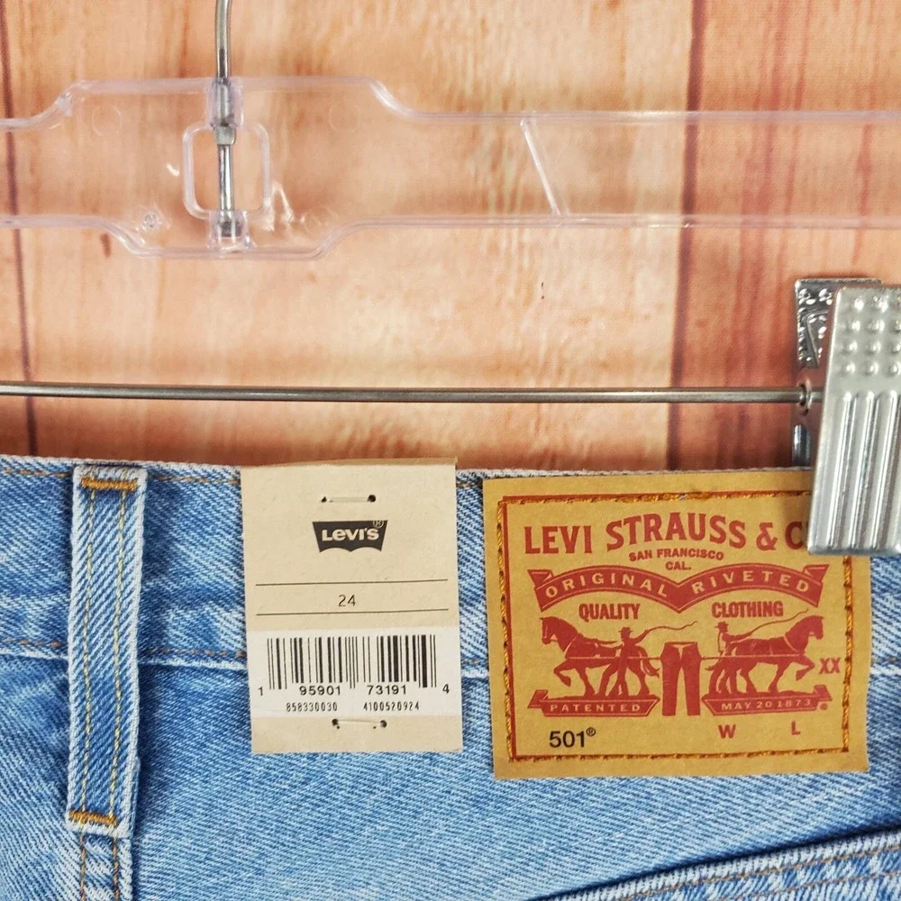 Levi's 501‎ Womens Bermuda Shorts 24 Blue Medium Wash Denim Cotton Distressed